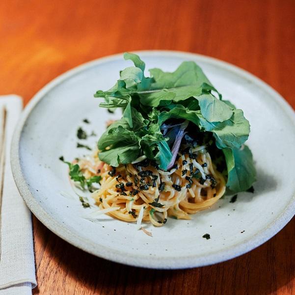 ルッコラと梅バターの明太子風パスタの作り方・レシピ