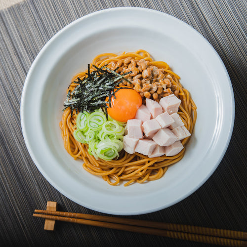 納豆とサラダチキンのあぶらそばの作り方・レシピ