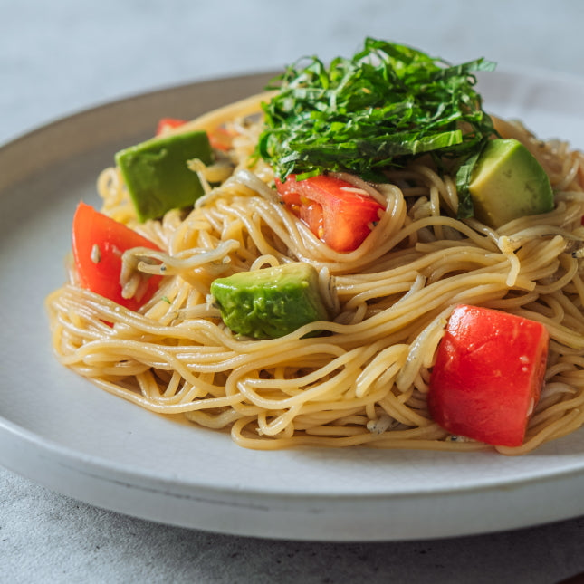 スポーツ管理栄養士 佐藤彩香さんレシピ】トマトとアボカドの和えそば