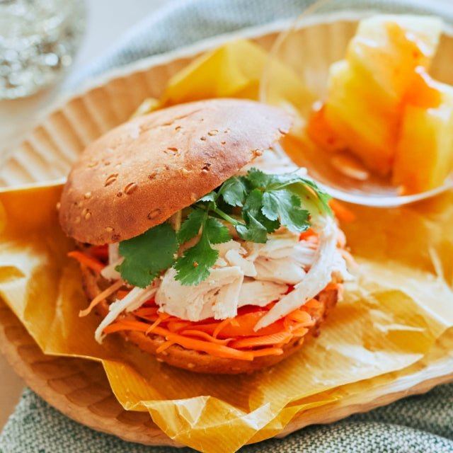 サラダチキンでお手軽！バインミー風サンドの作り方・レシピ