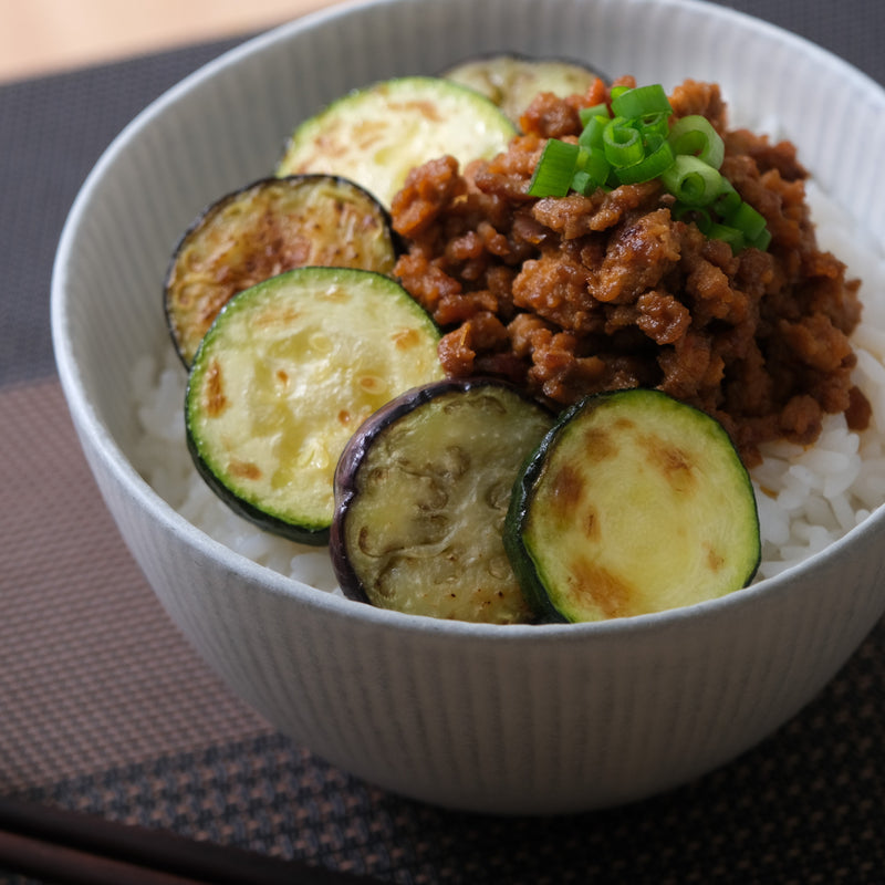 パプリカのそぼろ丼の作り方・レシピ