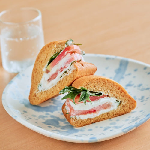塩麴ヨーグルトを使った トマトと大葉のカプレーゼ風サンドの作り方・レシピ