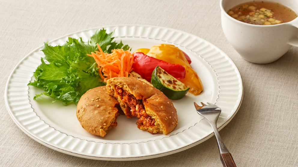 ZENBから待望のカレーパン登場！1食分の野菜が摂れるグルテンフリー