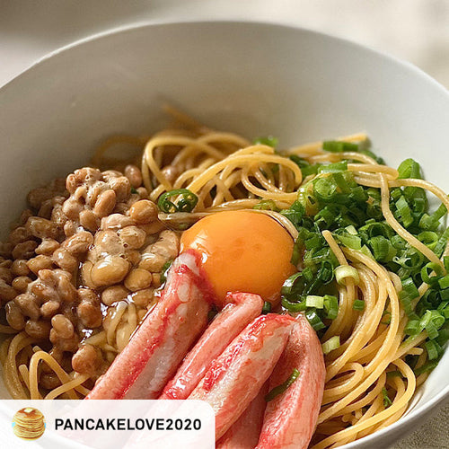【pancakelove2020 レシピ】冷やしカニカマ納豆たまごかけヌードル の作り方・レシピ