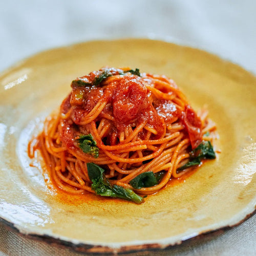 たっぷりトマトの無水ソースと菜の花のパスタの作り方・レシピ