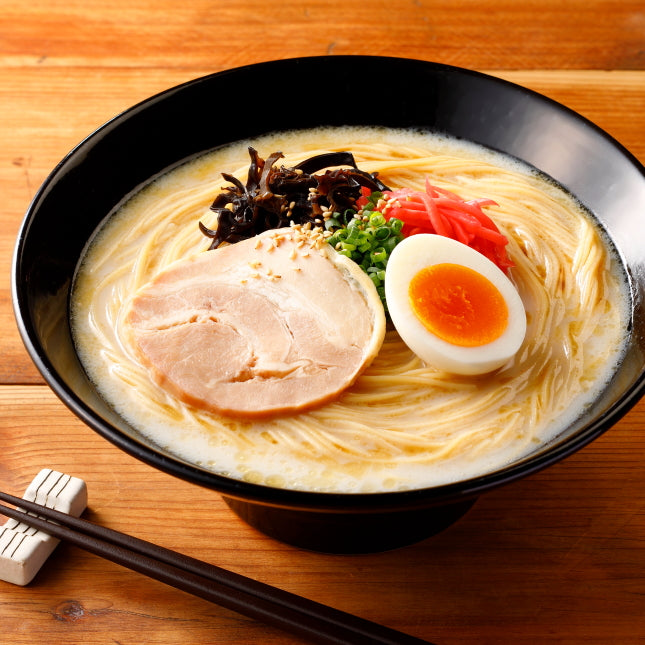 牛乳と鶏ガラでカンタン！とんこつ風ラーメンの作り方・レシピ