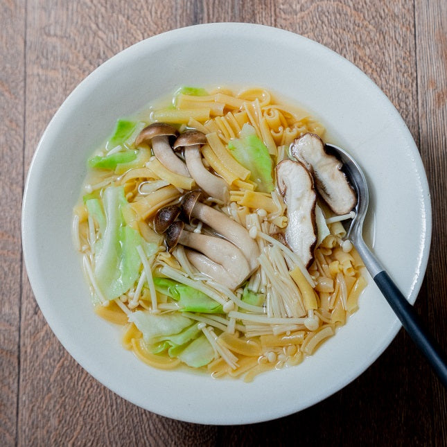 キャベツときのこのコンソメスープの作り方・レシピ