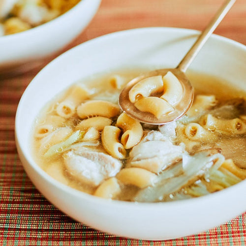 ごぼうとしょうがと鶏肉のサムゲタン風マメロニスープの作り方・レシピ